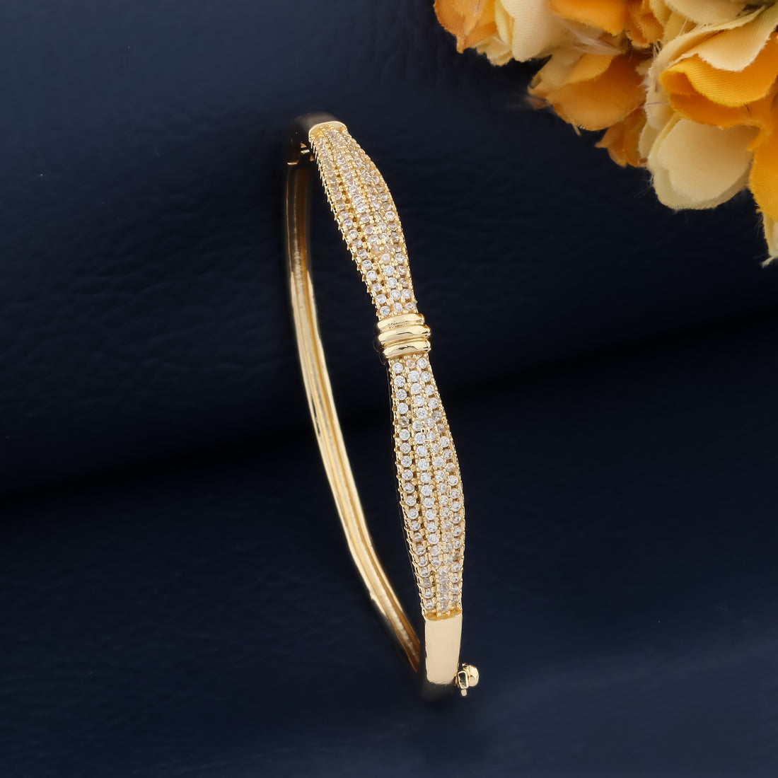 Starlight Ridge Gold Bracelet